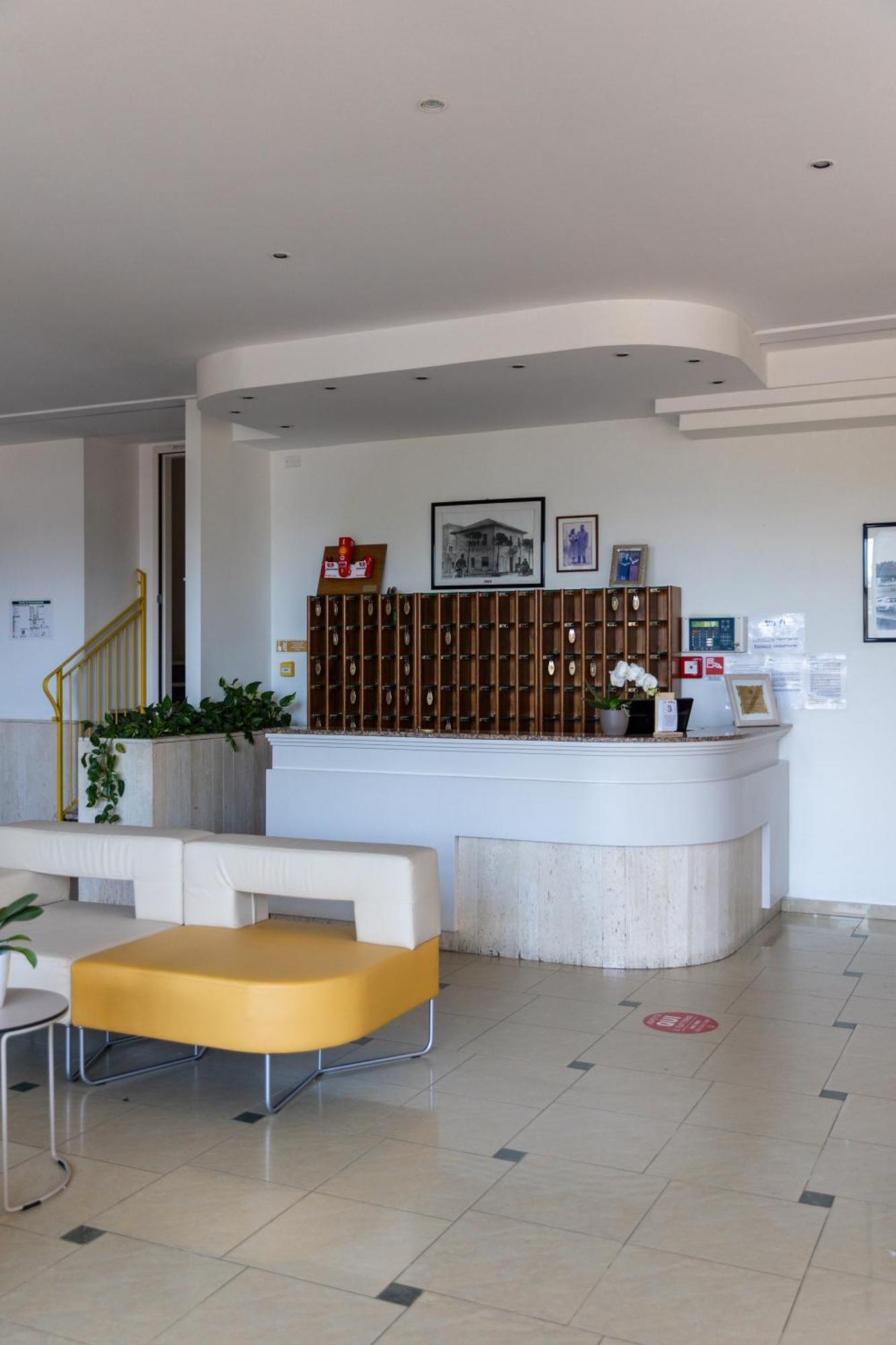 Savoia Hotel Misano Adriatico Exterior foto