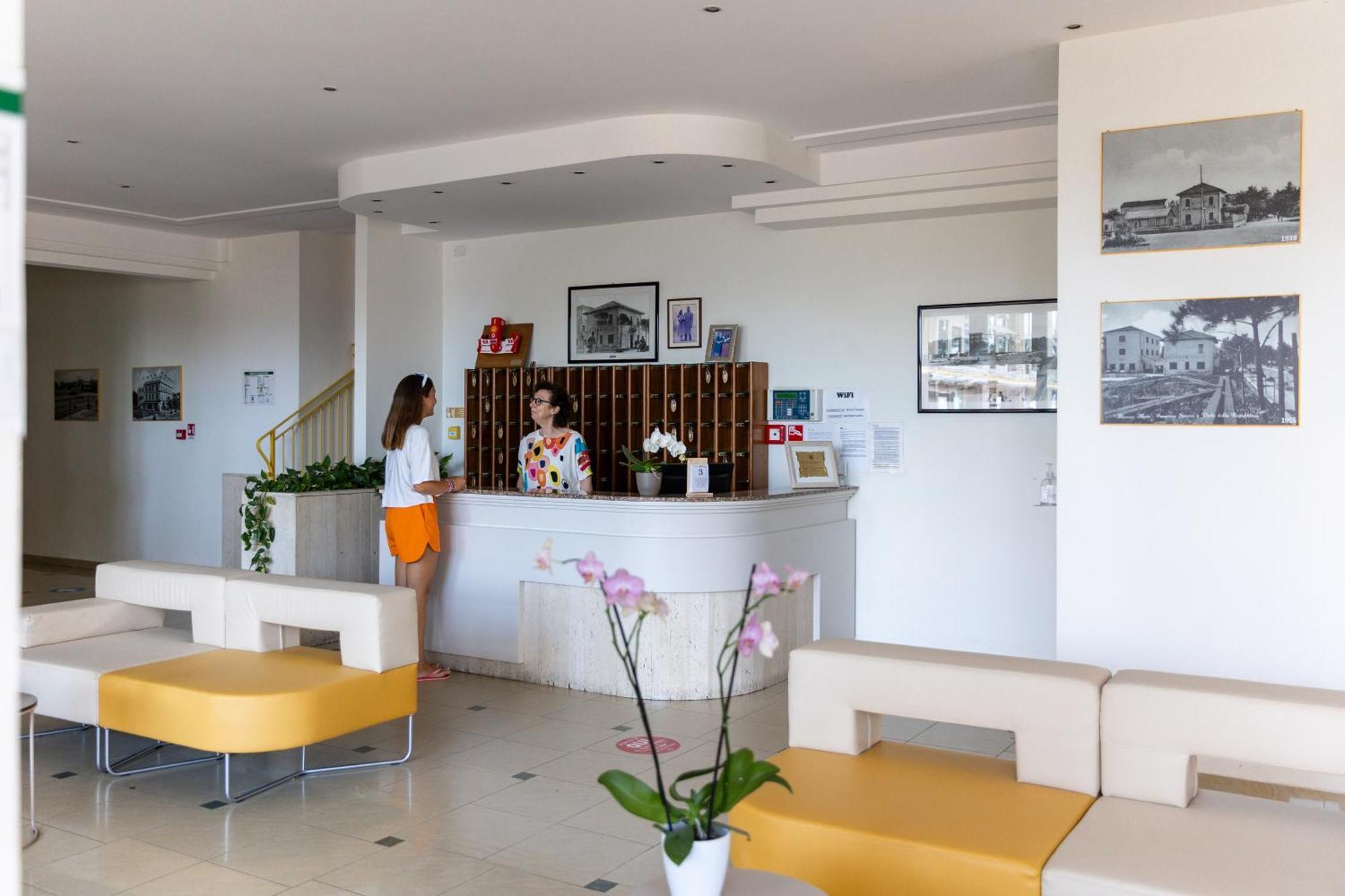 Savoia Hotel Misano Adriatico Exterior foto